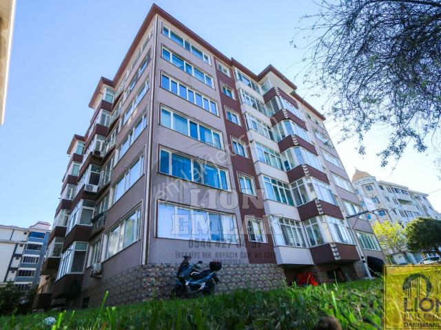 Lıon Emlak'tan Paşakent'te Nezih Site İçerisinde 4+1 Lüks Satılık Daire