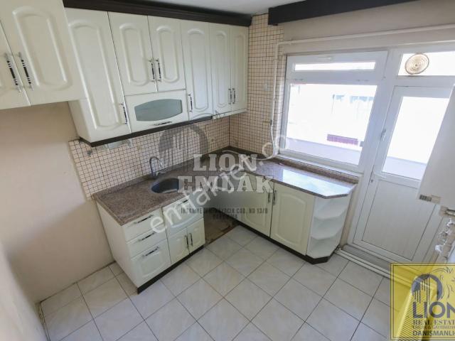 Lıon Emlak'tan 17 Eylül'de Arakat,balkonlu Kiralık 3+1 Daire