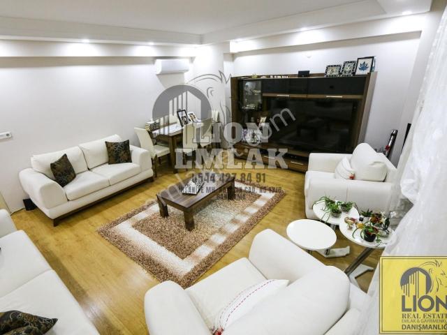Lıon Emlak'tan 17 Eylül'de Avm Yakını,arakat Satılık 3+1 Daire