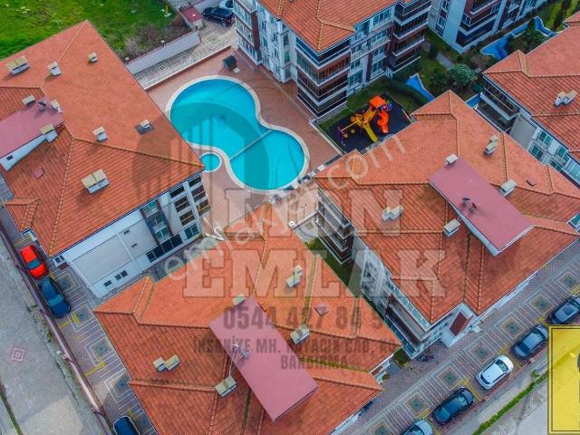 Lıon'dan İhsaniye'de Havuzlu Lüks Site İçi Satılık 3+1 Daire