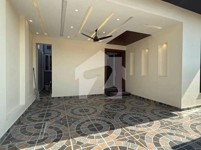 L Block Brand New 7 Merla Designer House Park Face Available For Sale Prime Location Investor Rate