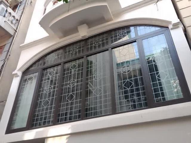 Lạc long quân 6 tầng thang máy ô tô đỗ cửa nhỉnh 14 tỷ