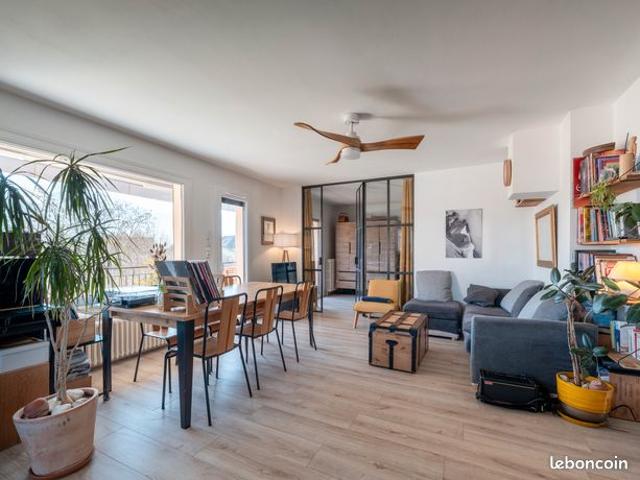 L’Horizon – T4 lumineux avec balcon et vue sur le lac et les montagnes