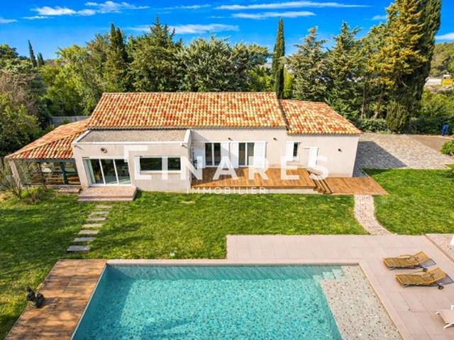 L' IDEALE Villa T6 de 180 m² Terrain 2600 m² 13290 LA DURANNE / LUYNES
