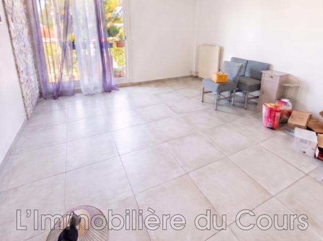 L 'IMMOBILIÈRE DU COURS VOUS PRÉSENTE CE TRÈS BEAU T5 DE 98 m²