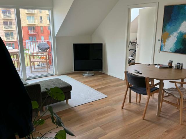 Lækkert værelse midt på Trøjborg