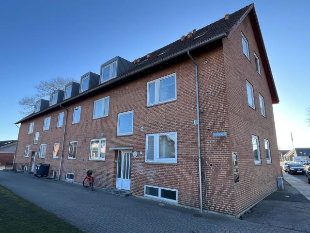 Lækker lejlighed med 2 vær i Randers NV