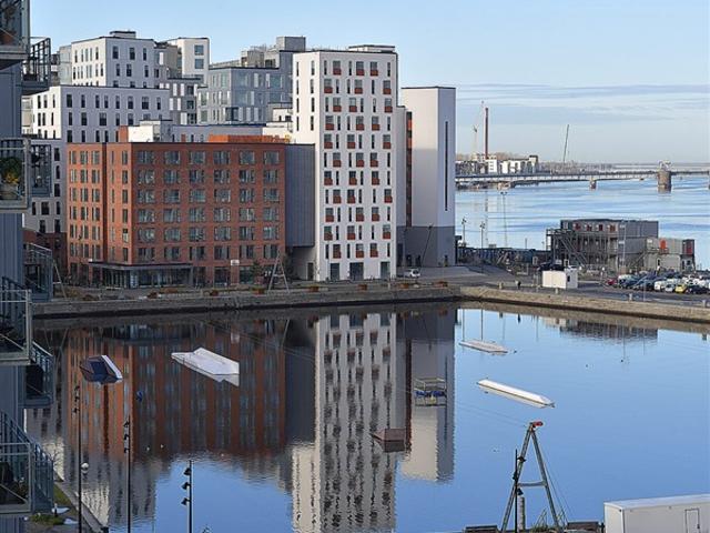 Lækker udsigtslejlighed med altan på havnefronten, Aalborg, Nordjylland