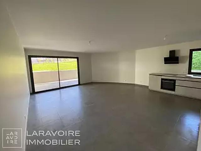 La Talaudière 42350 Achat / Vente appartement 3 pièces t3 au dernier étage terrasse