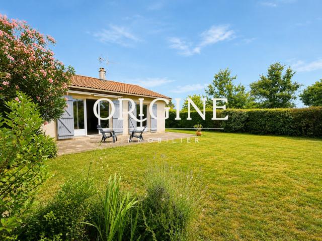 La Teste de Buch Maison de plain pied de type 5 garage, cabanon sur environ 850 m2 de terrain