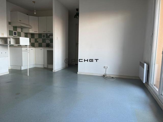 LA TESTE DE BUCH 33260 APPARTEMENT T2 TERRASSE CENTRE VILLE