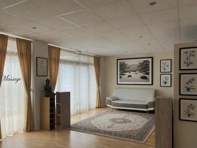 LA TESTE DE BUCH LOCAL COMMERCIAL 85m2 CENTRE VILLE