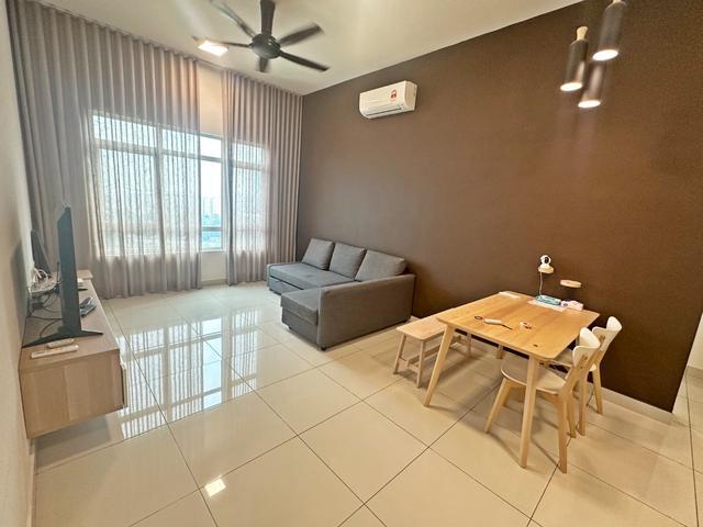 La Thea Residence 16 Sierra 970sf Fully Furnish 3 rooms Near MRT