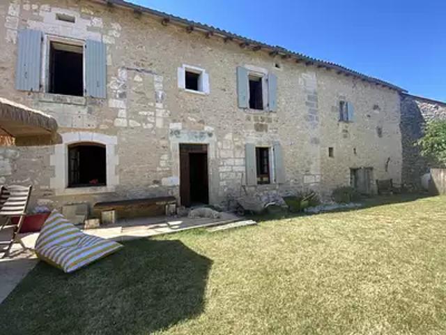 La Tour Blanche Cercles 24320 Achat / Vente maison