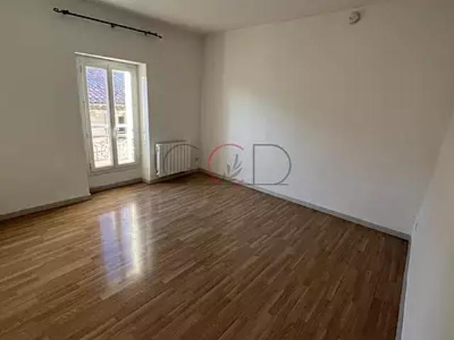 La Tour d'Aigues 84240 Location appartement 1 pièce t1