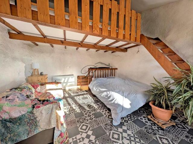 La Tour d'Aigues idéal investissement locatif deux logements