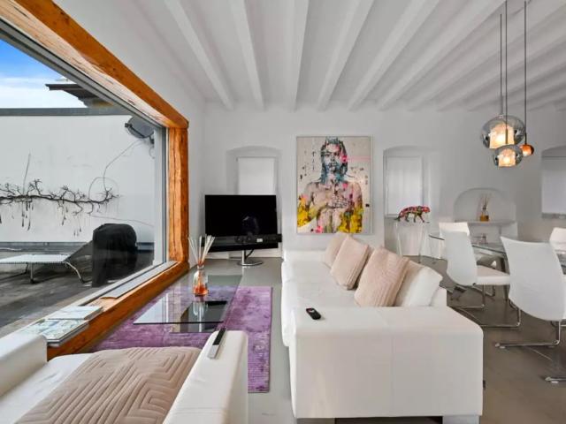 La Tour de Peilz rue du Temple 1 magnifique villa de 8.5 pièces face au lac