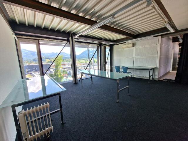 La Tour de Trême Surface administrative de 400 m2 au 1er étage