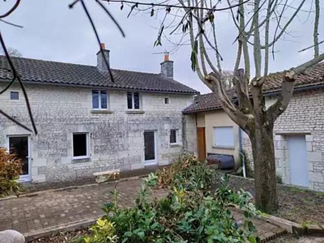 La Tour Saint Gelin 37120 Achat / Vente maison 4 pièces t4 piscine jardin