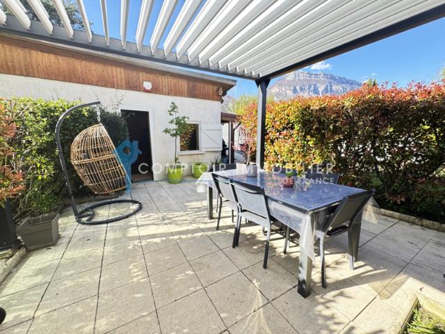 LA TRONCHE T2 en rez de Jardin d'une maison RARE