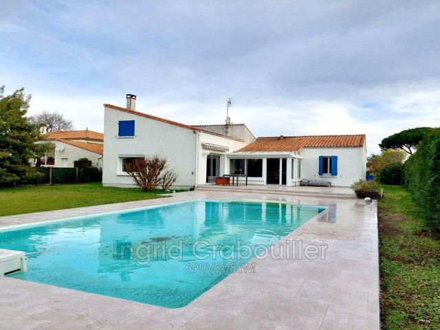 LA TREMBLADE PROCHE CENTRE VILLE Belle villa de 153 m² avec