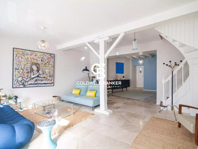 LA TURBALLE MAISON ANCIENNE RENOVEE 135 M2