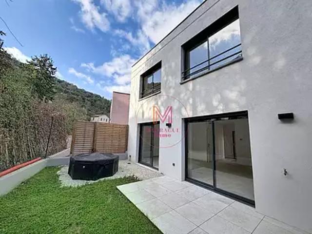 La Turbie 06320 Achat / Vente maison 3 pièces t3 au dernier étage