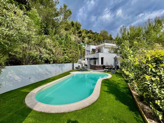 La Turbie Magnifique Villa Design De 200M2, 4 Chambres, Sur. 200m² La Turbie