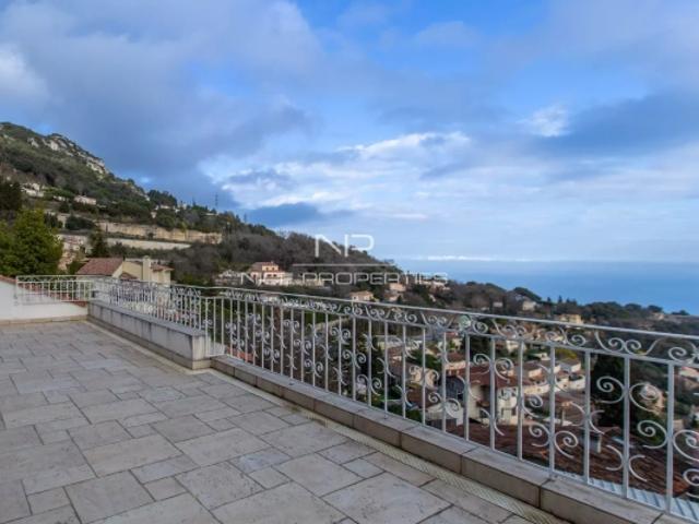 La Turbie, proche centre, spacieuse villa néo provençale avec vue mer, à moderniser