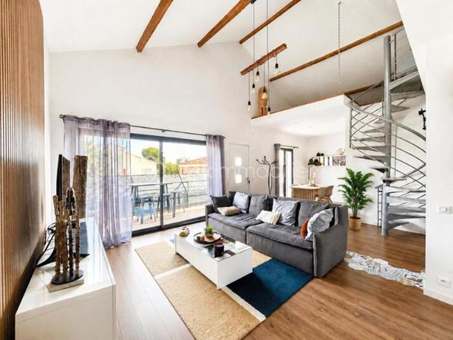 LA VALETTE DU VAR 82 M² carrez/ 119 M² au sol 'Esprit loft' balcon sud