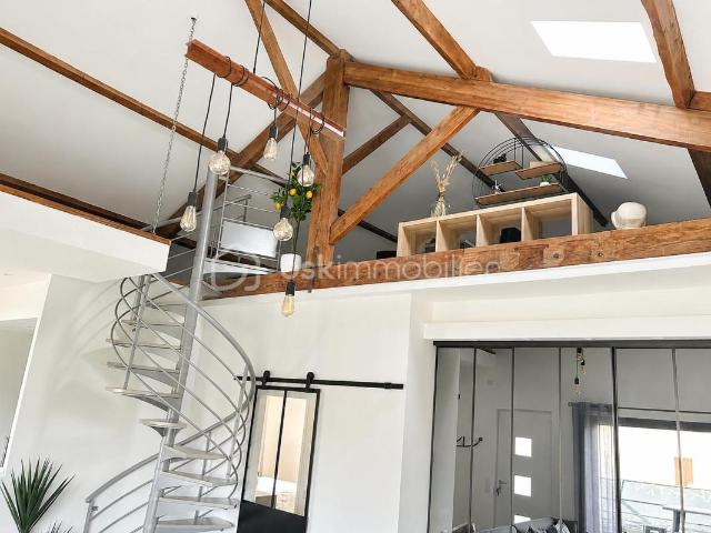 LA VALETTE DU VAR APPARTEMENT T3 D'EXCEPTION AVEC MEZZANINE GARAGE 23 M² + PARKING