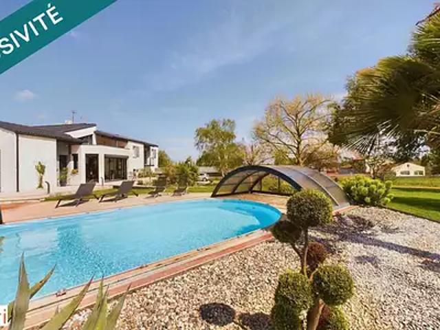 La Vallée 17250 Achat / Vente maison 8 pièces t8 piscine terrasse
