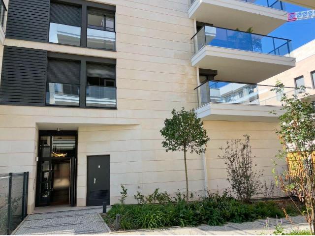 La Varenne St Hilaire Location Appartement 94
