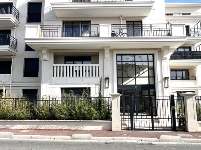 La Varenne St Hilaire Vente Appartement 94