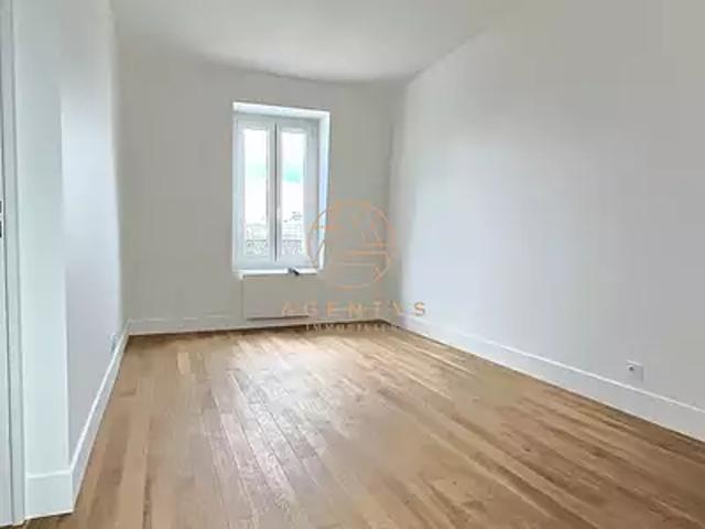 La Varenne Saint Hilaire 94210 Achat / Vente appartement 2 pièces t2 au dernier étage