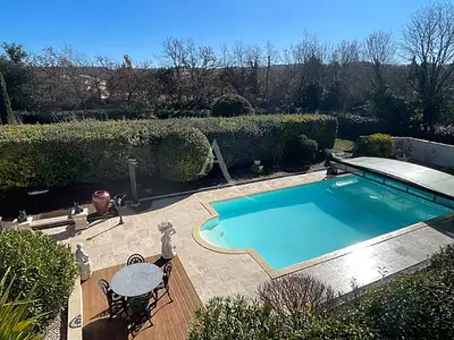 La Verdière 83560 Achat / Vente maison 5 pièces t5 au dernier étage piscine