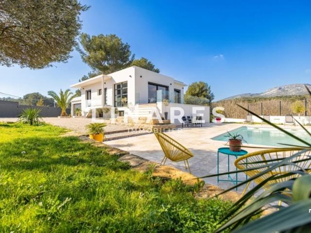 LA VERDOYANTE Villa T5 de 180m² Piscine Garage de 33m² Terrain 1280m² 13400 AUBAGNE