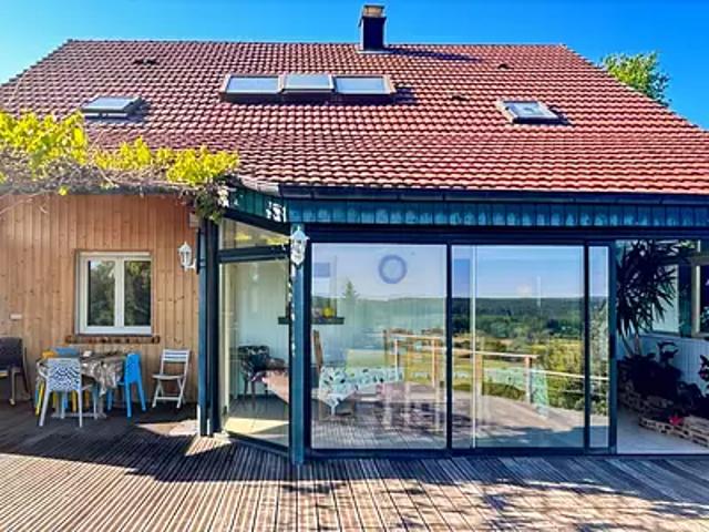 La Vèze 25660 Achat / Vente maison 6 pièces t6 au dernier étage cave