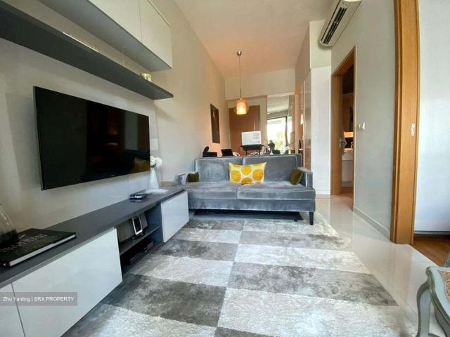 La Vida @ 130 D15, Apartment