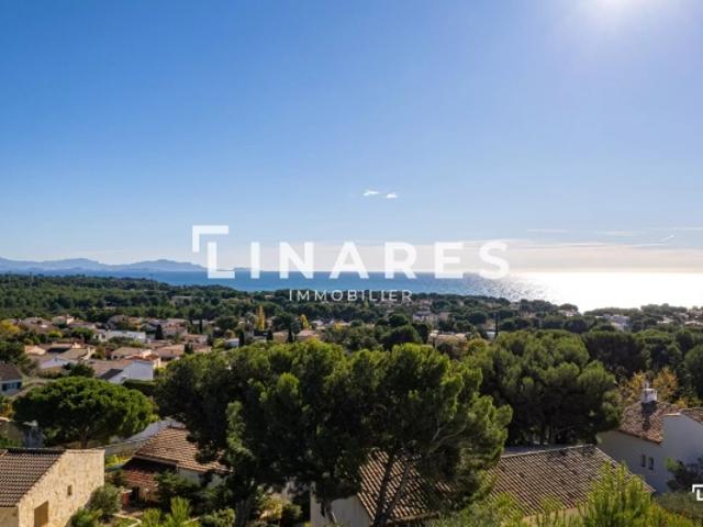 LA VIGIE Maison T7 de 160m2 VUE MER + Appartement indépendant T3 de 80m2 Garages Terrain 1 100m2 13960 SAUSSET LES PINS CÔTE BLEUE