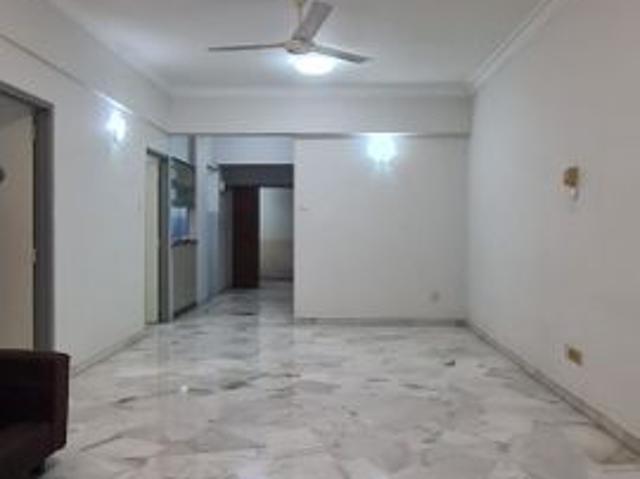 La Villas Condominium