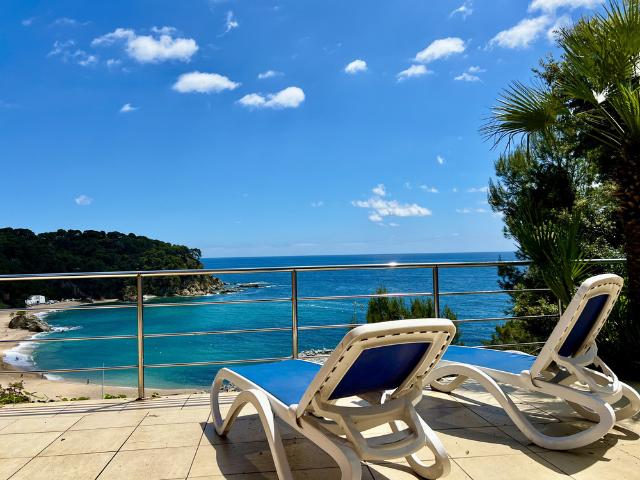 La vista cambia todo · Cala Canyelles, Costa Brava
