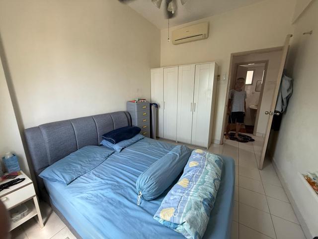 La Vista Condominiums for rent