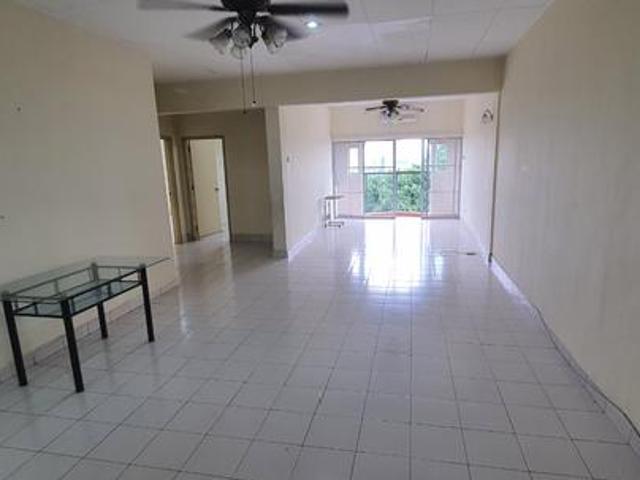 La Vista Puchong Jaya 1345sf 31R2B 2 Car Parks Below Market