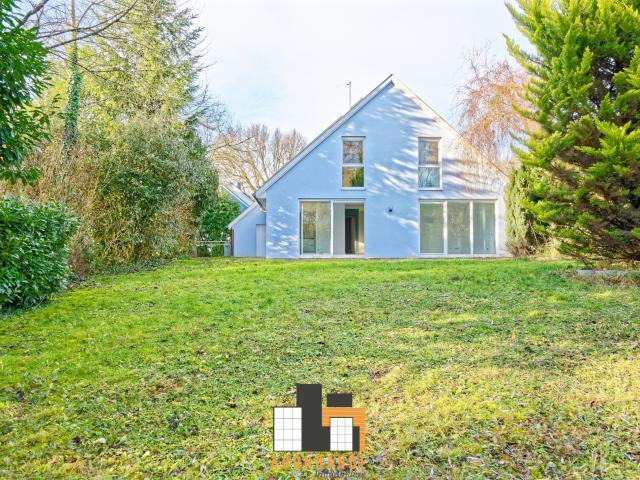 LA WANTZENAU GOLF maison de 179m2 sol sur 10ares!
