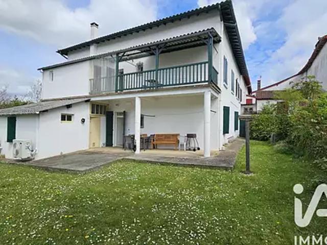 La Bastide Clairence 64240 Achat / Vente maison 8 pièces t8 parking