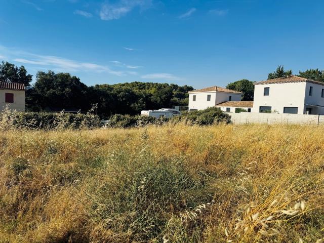 La Bastidonne Vente Terrain 84