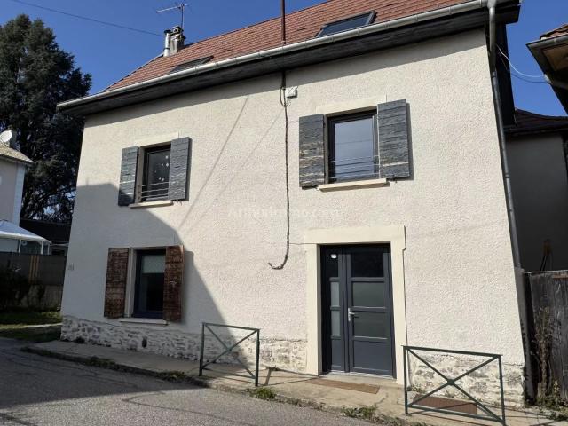 La Bâtie Montgascon Location Maison 38