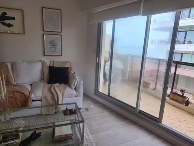 LA BAULE, AGRÉABLE STUDIO CABINE AVEC VUE MER LATÉRALE