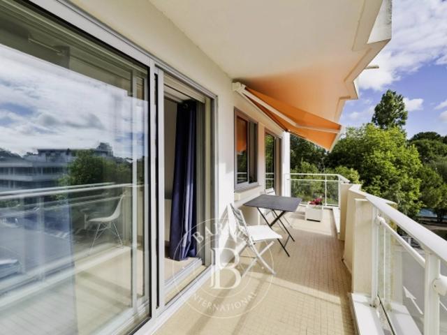 LA BAULE – DE GAULLE – Appartement rénové de 3 pièces